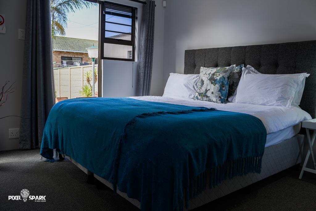 Tyday Accommodation Port Elizabeth Exterior photo