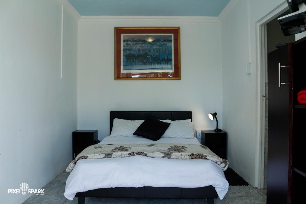 Tyday Accommodation Port Elizabeth Exterior photo