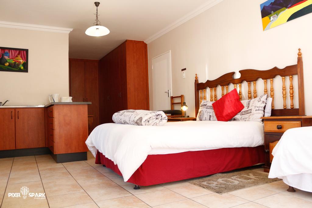 Tyday Accommodation Port Elizabeth Exterior photo