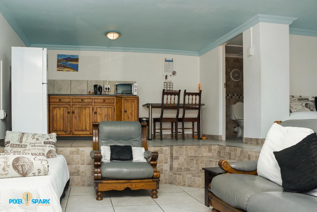 Tyday Accommodation Port Elizabeth Exterior photo
