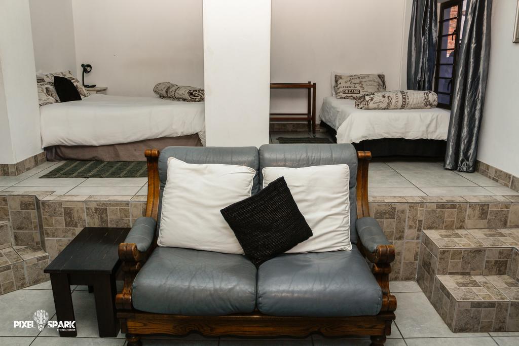 Tyday Accommodation Port Elizabeth Exterior photo