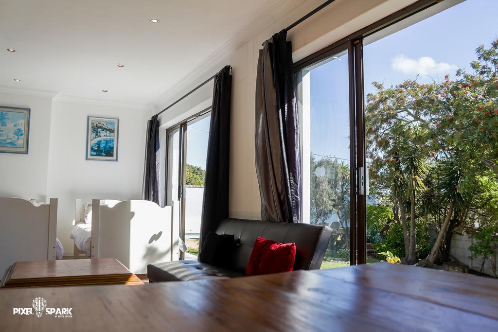 Tyday Accommodation Port Elizabeth Exterior photo